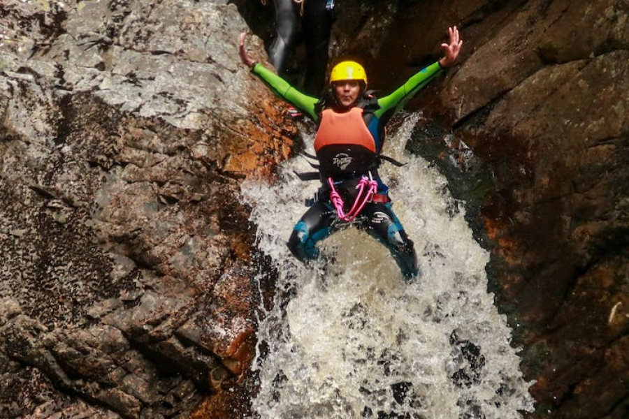 Canyoning in Cradle Mountain | Explora