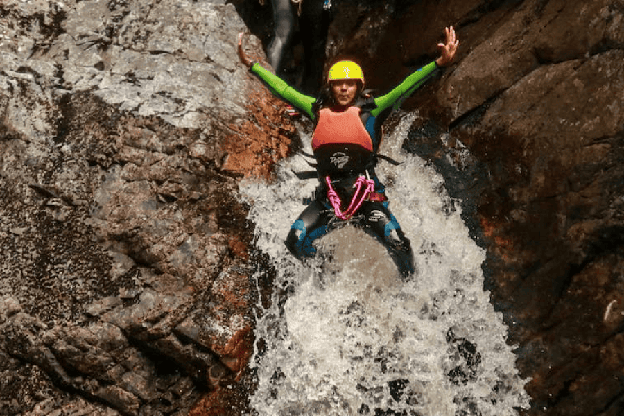 Canyoning in Cradle Mountain | Explora