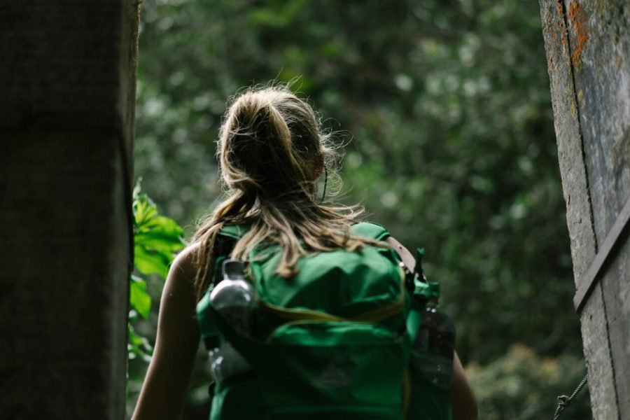 Pack hike-unsplash (1)