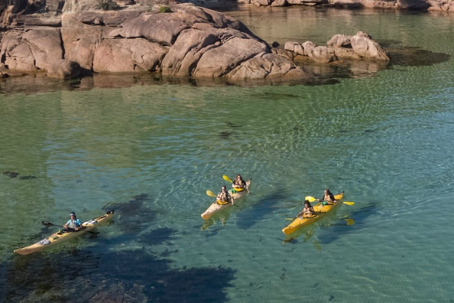 Sea Kayaking in Freycinet Peninsula | Explora